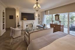 Oniria | Rosaleda · Chauffeur, Chef & Forest Views - Image 2