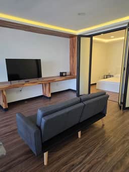 Modern Apartment in Miguel Hidalgo with Balcony - Image 2