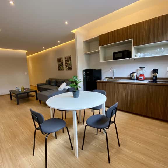 Modern 1-Bed Apt in Miguel Hidalgo, Ground Floor - Image 1