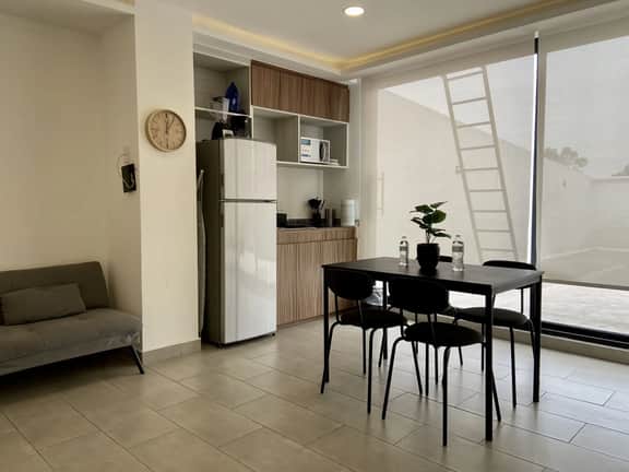 Modern 1-Bed Apt in Miguel Hidalgo with Terrace - Image 2