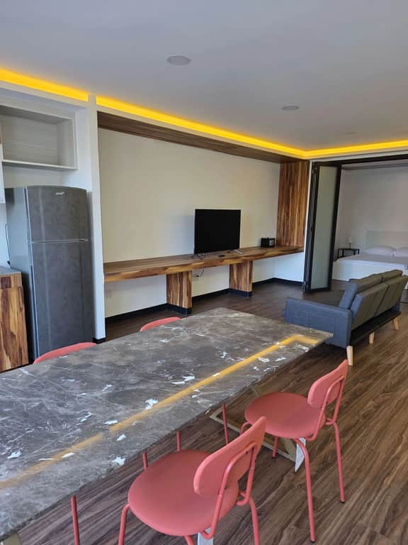 Modern Apartment in Miguel Hidalgo with Balcony - Image 4