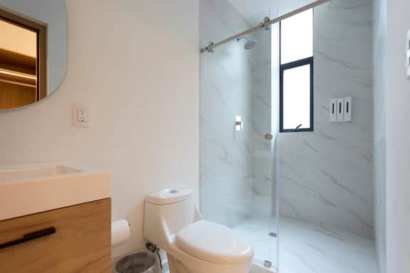 Studio · Private balcony, parking, rooftop & BBQ - Image 5