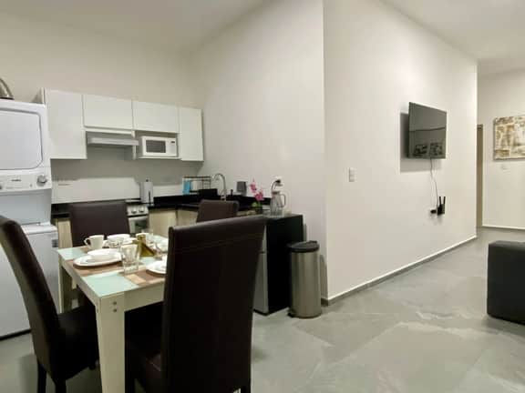 2BR near Chapultepec Park & Condesa · Sleeps 7 - Image 3