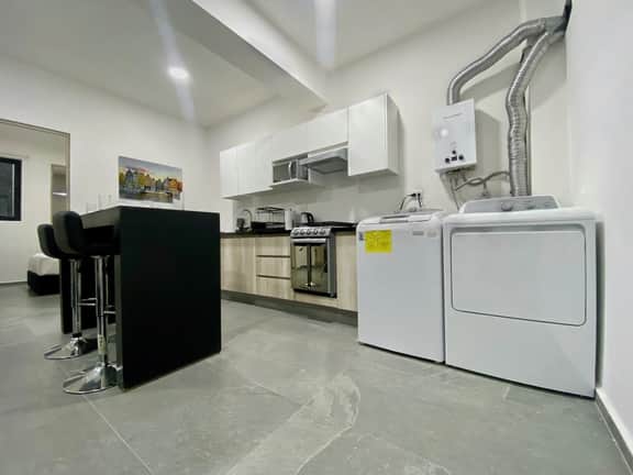 2BR Steps from Chapultepec Park · Sleeps 7 - Image 5